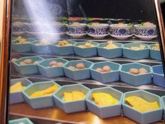 -新艺自助美食城(中山路店)