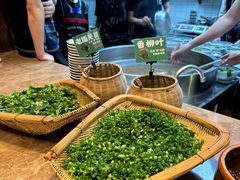 -云阿蛮云南生烫牛肉米线(奉贤路店)