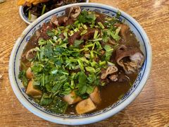 卤煮火烧-门框胡同百年卤煮(新街口店)