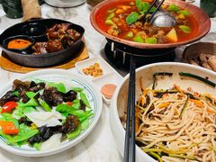 -老滇山寨•云南特色菜•地方菜•民族风情歌舞表演(金碧店)