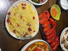 -聚汇三少·龙虾·中餐厅(莫邪路新天地店)