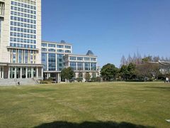 -复旦大学光华楼