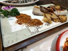 -有红鸡毛店·川菜(建设路店)