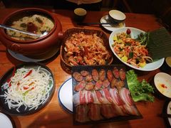 -老滇山寨•云南特色菜•地方菜•民族风情歌舞表演(金碧店)