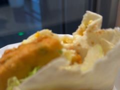 -麦当劳(上海虹桥站30B检票口楼上)