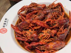 -叶派龙虾•招牌香辣蟹·海鲜(中海国际店)