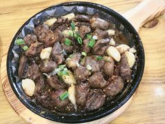 -老东镇啤酒屋海鲜加工·蒸汽海鲜·海鲜烧烤(台东店)