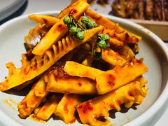 -鸣记脆皮烤鱼·海鲜烤鱼(三八广场店)