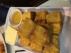 -新大咀港式茶餐厅(宝山万达店)