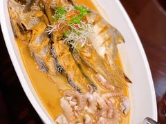 家焖杂拌鱼-财神岛·大连海鲜餐厅