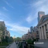 夏天来了，和心爱的人去威尼斯水城划船吃海鲜吧