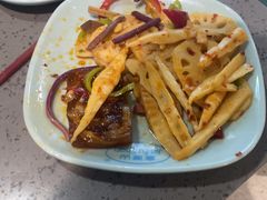 -金滏山烤肉·海鲜·火锅自助餐厅(襄阳万达店)