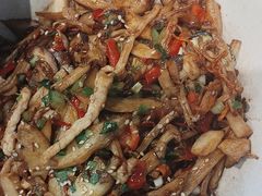 -那家老院子东北菜·饺子·小鸡炖蘑菇(艳华街店)