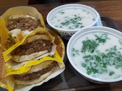 -穆得·老周家牛肉烧饼(普利街店)