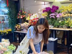 -溪岸路花鸟市场
