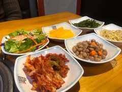 -唯成•韩国炭火烤肉 유성고기