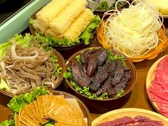 -黔有有贵州酸汤夺夺粉火锅(五味十字店)