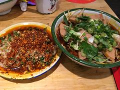 -拈签一笑黄牛肉辣卤串串
