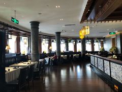 大堂-八府香鸭·啫啫煲(华山路店)