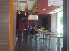 大堂-麦当劳(新新大道岗丰店)