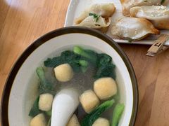 油豆腐粉丝汤-小姜锅贴(凤凰街店)