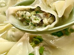 金汤荠菜黄鱼馄饨-明呈黄鱼面馆(斜土路店)