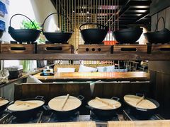 -八月美食小馆(银泰城总店)