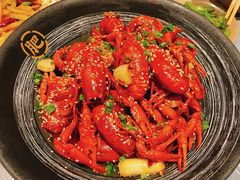 -肥肥虾庄·金牌油焖大虾(杨园滨江时代walk店)