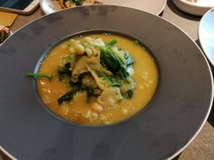 豌豆黄浸豌豆尖-半山腰·云南菜(侨福芳草地店)