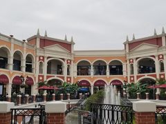 -佛罗伦萨小镇广佛名品奥特莱斯(疏港路店)