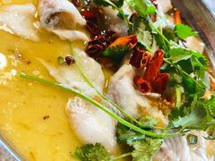 农家酸菜鱼-御霞苑泥烩鸡休闲农庄