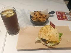 -必胜客(松雷店)
