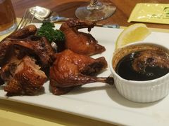 烧乳鸽-太平馆餐厅(油麻地店)