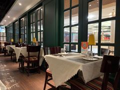 靠窗位-御宝轩(益丰·外滩源店)