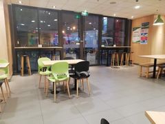 大堂-麦当劳(金山红星美凯龙DT店)