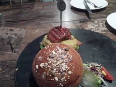 -HIGH FIVE哈福手工汉堡(桂林路店)