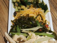 -平娃三宝烧烤·面食(南小街店)