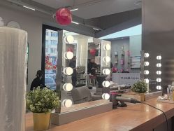 -Z.X HAIR SALON张新美业