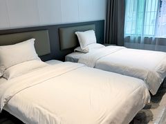 -鹏城丽景酒店(华强北红岭地铁站店)