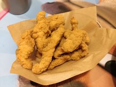 -必胜客(尹山湖歌林公园店)