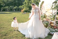 -珠海女王嫁衣馆(珠海左右创意园店)