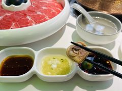 -洪氏嗨捞·广东猪肚鸡·椰子鸡火锅(西咸万象城店)