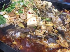 木屋秘制炭火烤鱼-浔味·山屿湖·正宗淳牌全鱼宴老字号