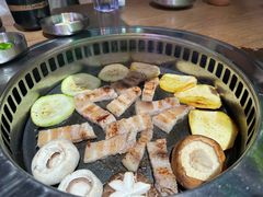 -香猪坊韩国烤肉专属门店(魏公村店)