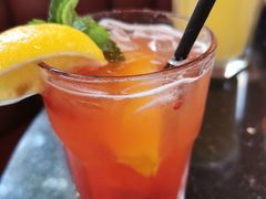 蜜桃山丘-Chili's Cafe&Bar奇利斯(滨江店)