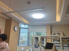-上海仁爱医院口腔科 · 种植