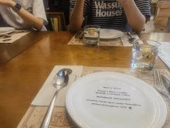 -Mark&Mars Restaurant