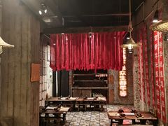 -破瓦寒窑·地摊烤羊排