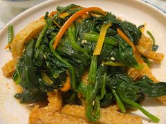面筋菠菜-巴依老爷新疆美食(魏公村店)