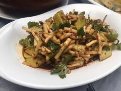 -蔼若春.传承三十年云南菜(金碧公园店)